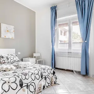 Appartement Casa Via Sottocorno, Busto Arsizio