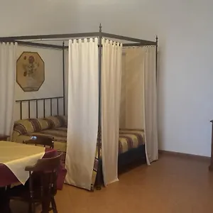 https://casale-mostacciano.it-romehotels.com